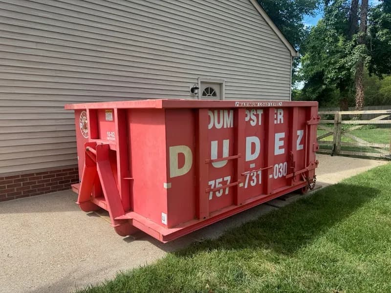 Dumpster Dudez photo 5