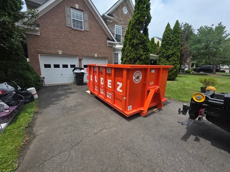 Dumpster Dudez photo 2