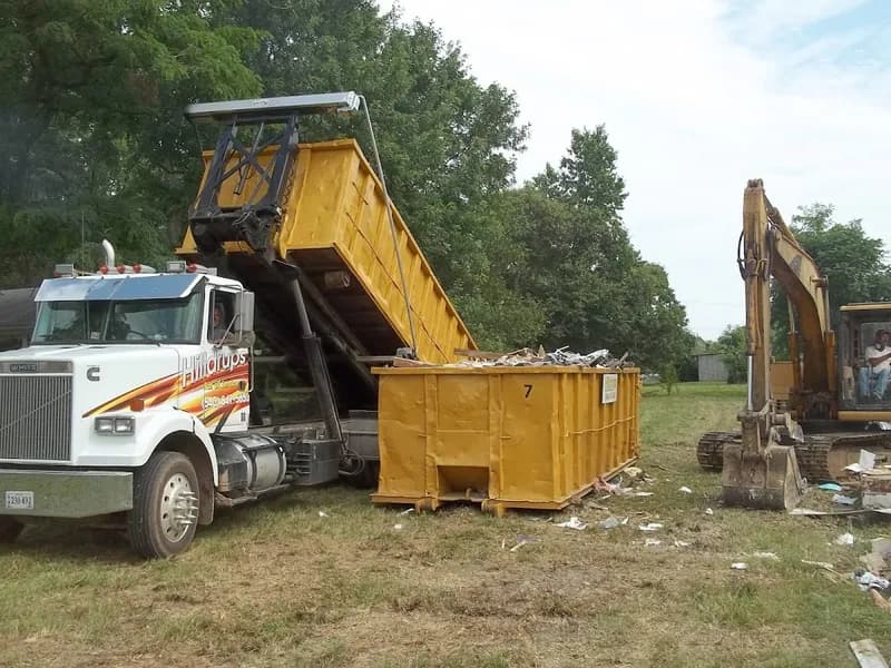 Hilldrup's Roll Off Service photo 5