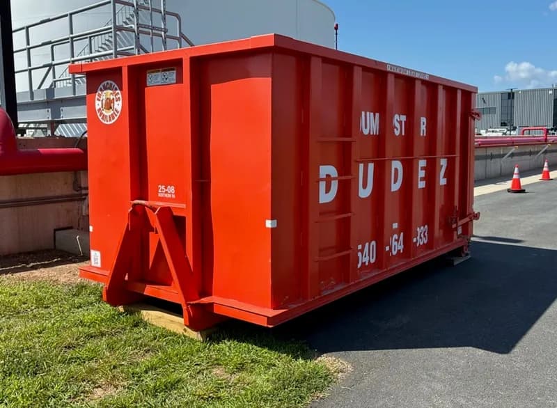 Dumpster Dudez photo 25