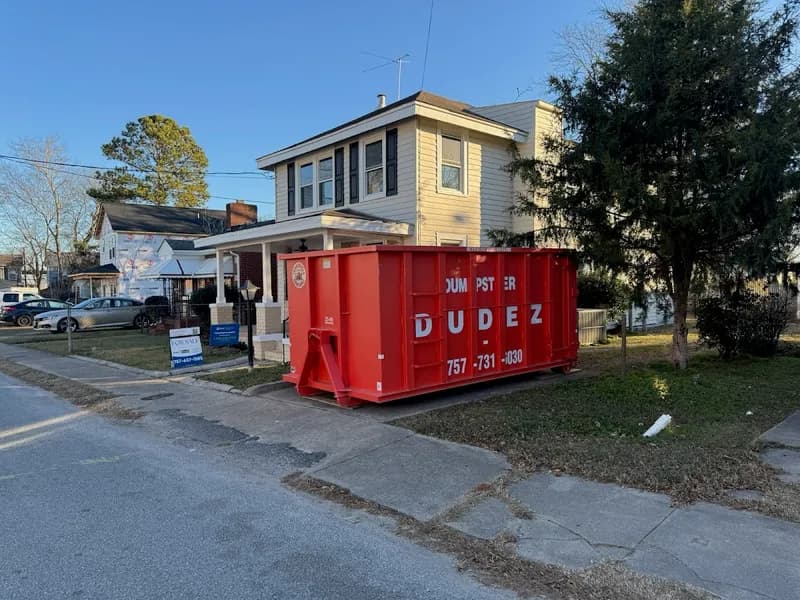 Dumpster Dudez photo 6
