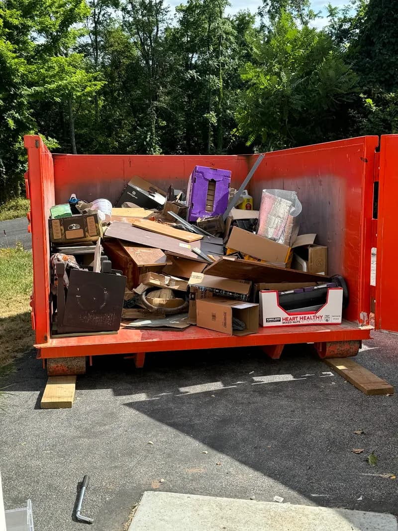Dumpster Dudez photo 30
