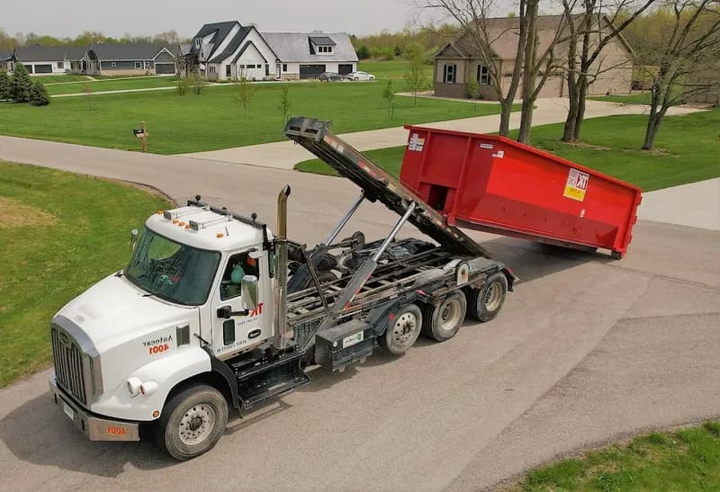 Dylaker Dumpster Rentals photo 3